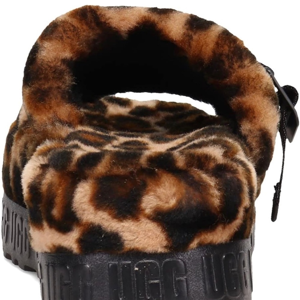 Ugg Slides - Picture 3 of 14